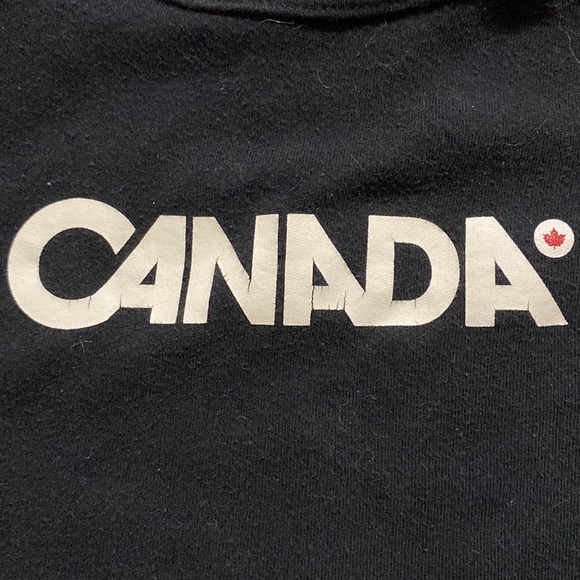 ✨8/$10. Hudson Bay Canada shirt. 18-24 months - Picture 3 of 7